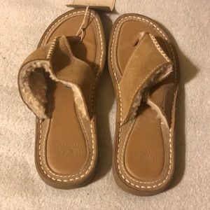 Ugg flip flops lined with fur